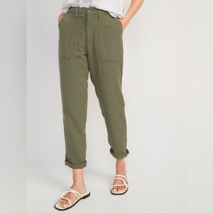 Old Navy high waisted cropped 100% cotton army green pants NWT